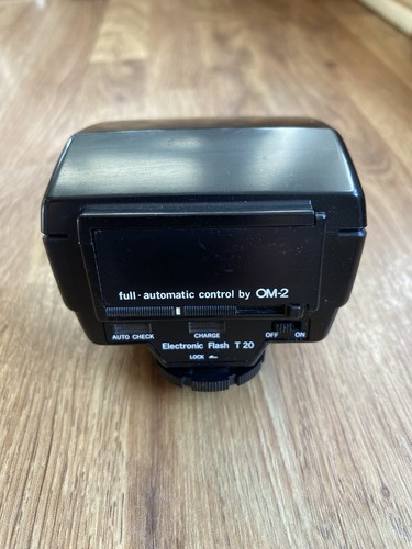 Flash attacco slitta olympus - attacco, a